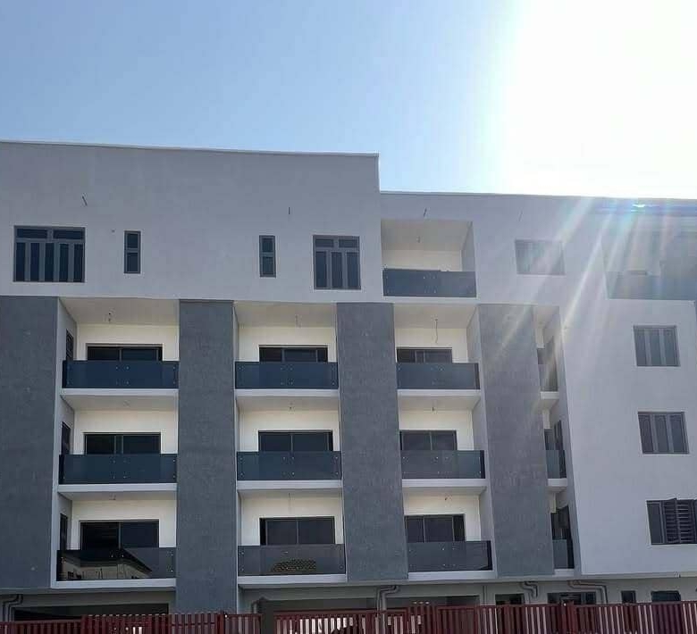 Contemporary 2 bedroom apartment with elevator & swimming pool & gym